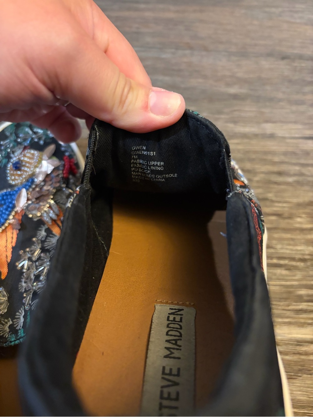 Steven Madden Beaded Bluebird Of Joy Happiness Prosperity Black Sneakers Size 7M - Picture 6 of 6